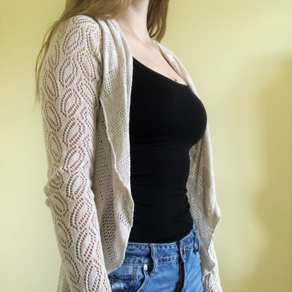 Belldini High-Low Cream Knit Sweater Cardigain - Picture 3 of 4